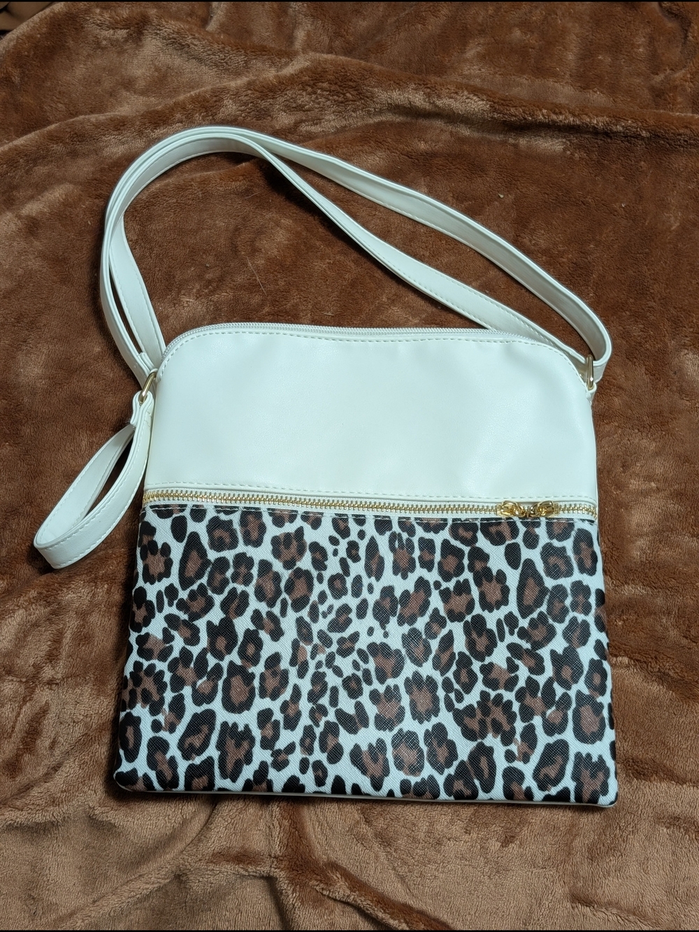 White & Leopard Print Crossbody Bag - Stylish Women's Shoulder Bag